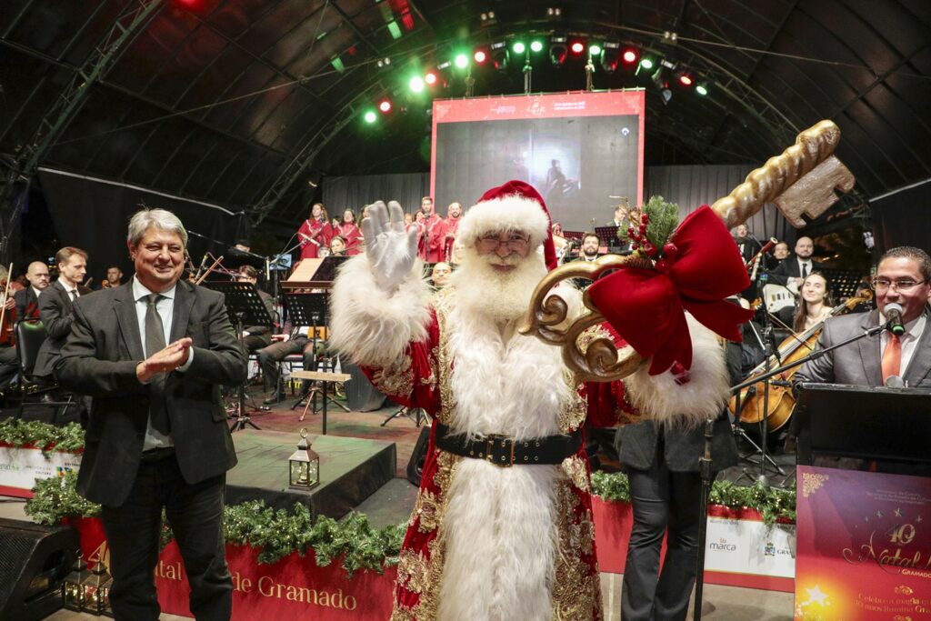 Morre Júlio Rodrigues, Papai Noel do Natal Luz por 26 anos. Gramado decreta luto oficial 1 40NatalLuz2025 0688 - Acontece Gramado