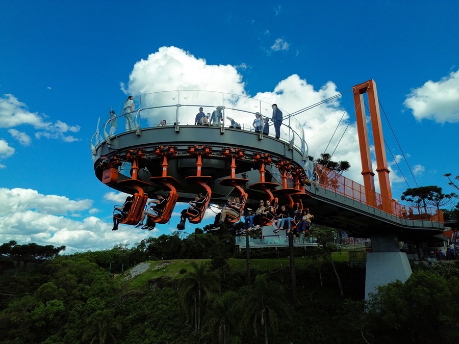 Skyglass Canela une turismo e solidariedade com desconto de 50% para gaúchos até 31 de maio 1 Skyglassdrone felipe mazzurana2 - Acontece Gramado