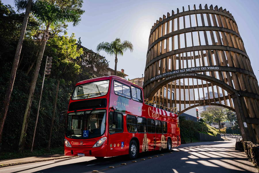 Rio Grande do Sul projeta receber 5,3 milhões de visitantes na temporada de inverno e destinos se preparam 1 Ciao Bus capa - Acontece Gramado