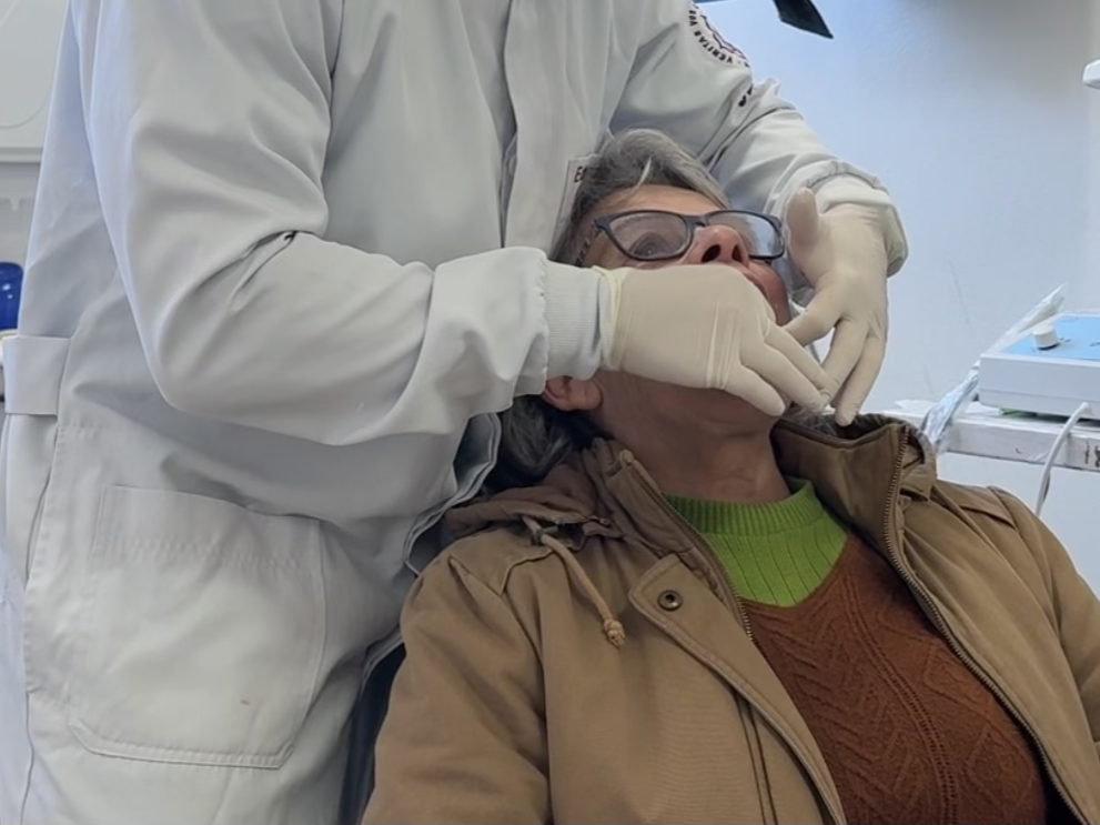 Programa municipal de saúde bucal alcança a marca de 352 próteses dentárias gratuitas entregues em Gramado 1 Proteses odontologia 1 - Acontece Gramado
