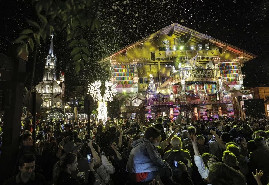 Natal Luz 2026 anuncia novos espetáculos, mudança de locais e novo Acendimento das Luzes 1 acendimento1 - Acontece Gramado