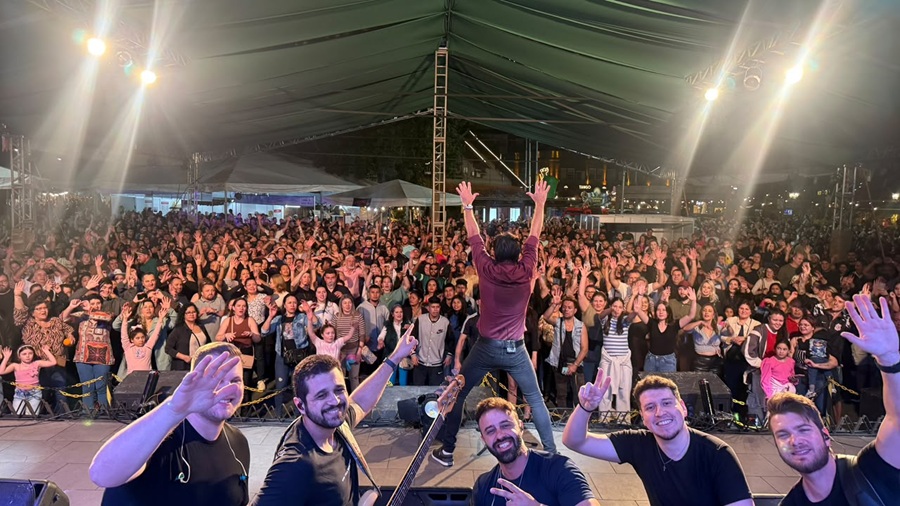 Tradição e sabor e grande movimento marcam o início da 32ª Festa Colonial de Canela 1 Atracoes musicais no Multipalco movimento Festa Colonial Julio Dias - Acontece Gramado
