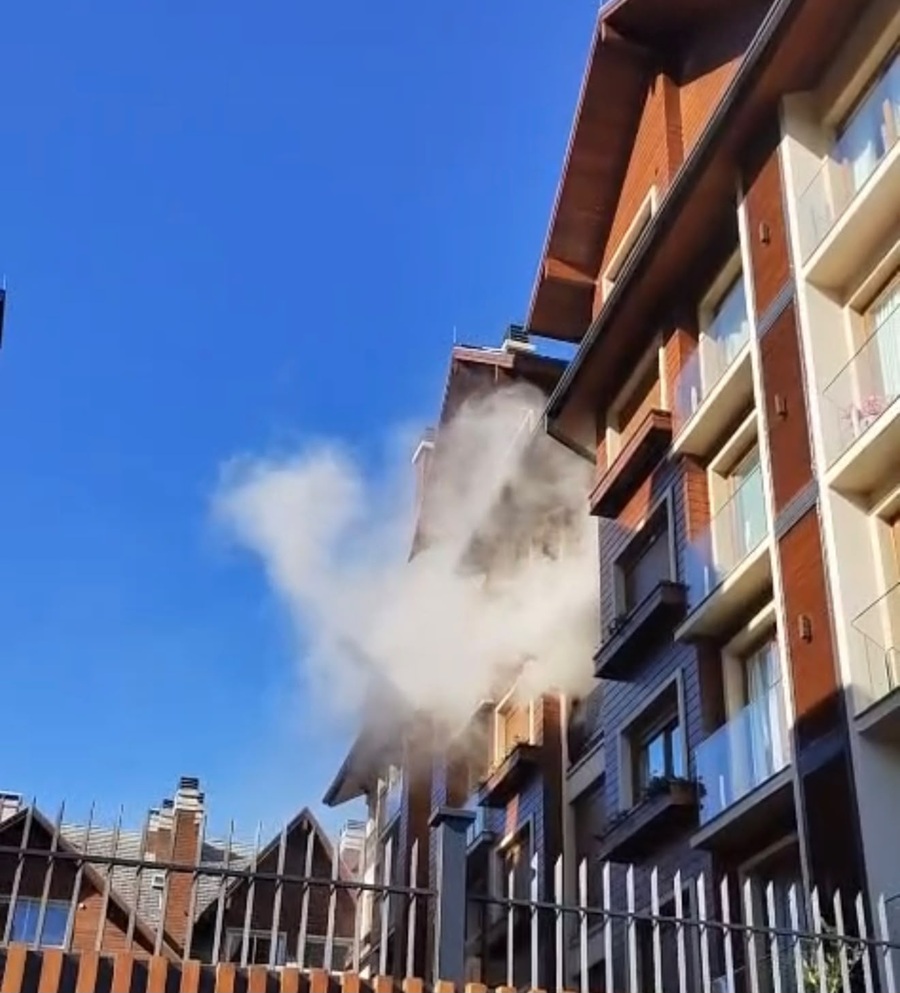 Incêndio em apartamento mobiliza bombeiros em Canela 1 ncendio canela - Acontece Gramado