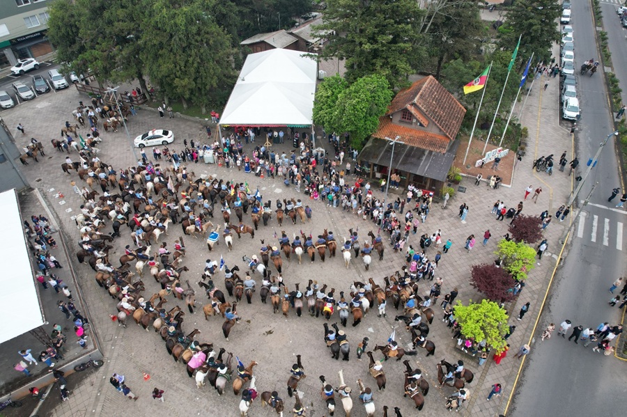 Canela realiza o 1º Festival Tradição e Festejos Farroupilhas na Praça João Corrêa. Veja a programação 1 Canela tera dez dias de atracoes em celebracao a cultura gaucha Arquivo Prefeitura - Acontece Gramado