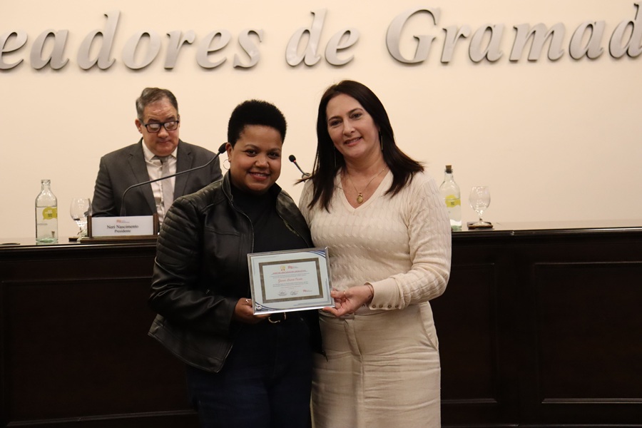 Câmara de Gramado promove sessão descentralizada, premiação a gestores e ações culturais e educativas 1 1 lugar diretor destaque - Acontece Gramado