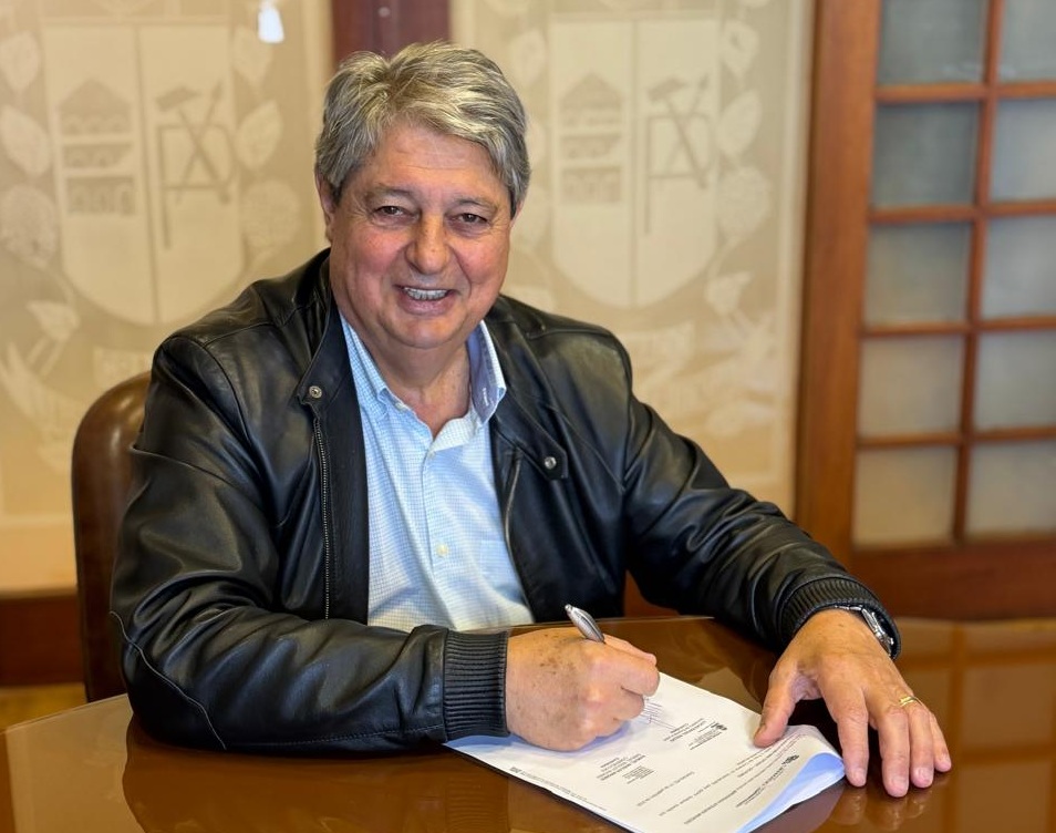 Prefeitura de Gramado autoriza obras na saúde, educação e no Estádio Ernestão 1 Assinatura Projetos de Infraestrutura - Acontece Gramado