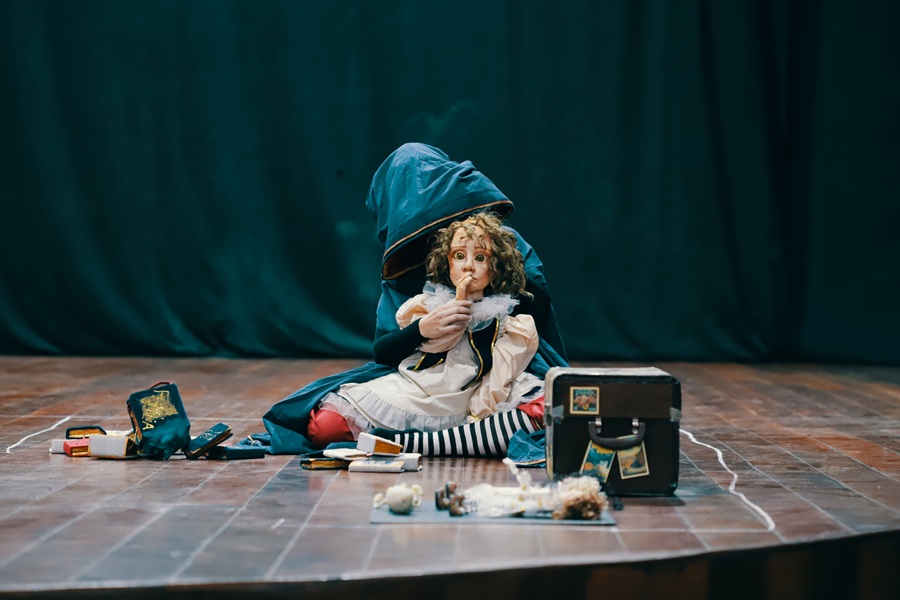 Maratona de Monólogos abre inscrições para oficina gratuita de teatro de animação em Canela 1 Memorias de Alice Gabriel Rais 6.jpg 1 - Acontece Gramado
