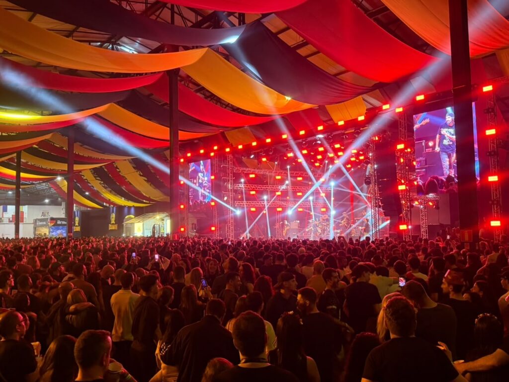 João Bosco & Vinícius, João Neto & Frederico e Maria Cecília & Rodolfo encerram a Oktoberfest Gramado nesta sexta (2) 1 Oktoberfest gramado 2026 - Acontece Gramado