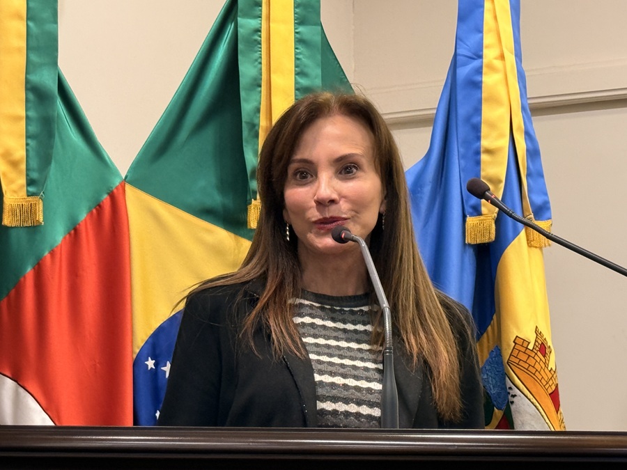Com quase 3 milhões de visitantes previstos, Gramado prepara novidades para o 41º Natal Luz 1 Rosa 02 - Acontece Gramado